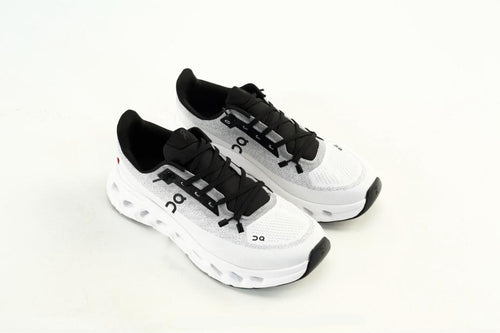 On Cloud Black/White Shoes